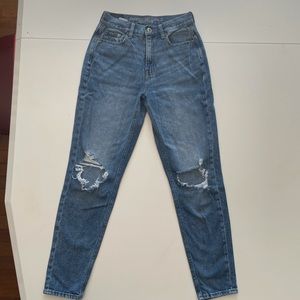 American eagle mom jeans